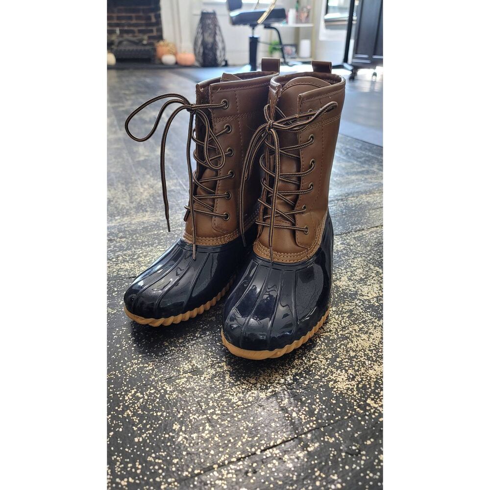 Sporto insulated duck boot. Size 8. Aerial Lace up - Picture 2 of 6